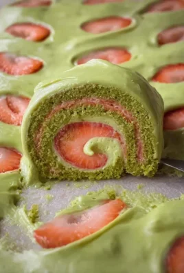 Strawberry Matcha Latte Rolls